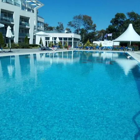 In Black Sea Star Complex 公寓