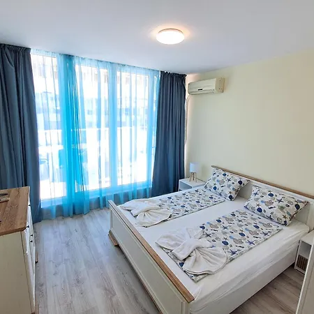 In Black Sea Star Complex Apartman