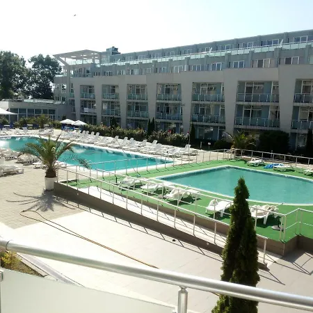 In Black Sea Star Complex Apartman