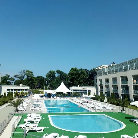 Apartment In Black Sea Star Complex Sosopol