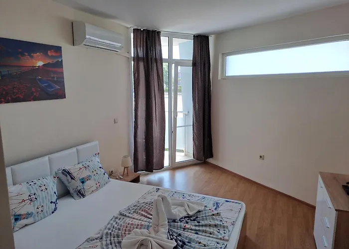 In Black Sea Star Complex Lejlighed