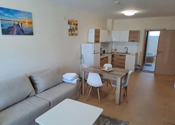 In Black Sea Star Complex Lejlighed *