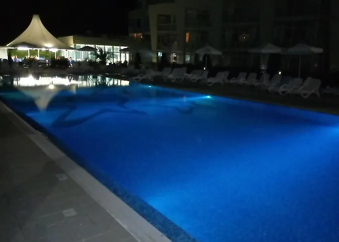 Lejlighed In Black Sea Star Complex *